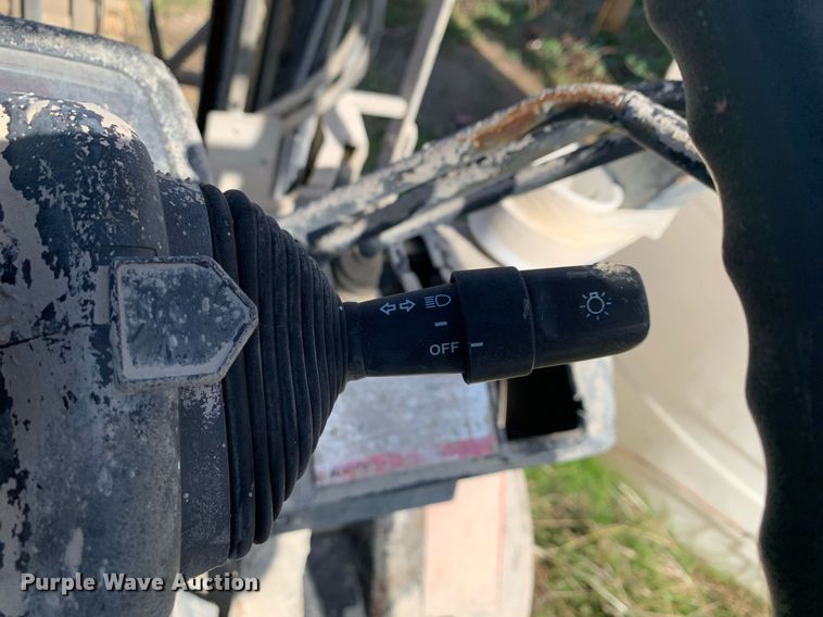 image for item DP8744 2002 Toyota 7FGU30  forklift