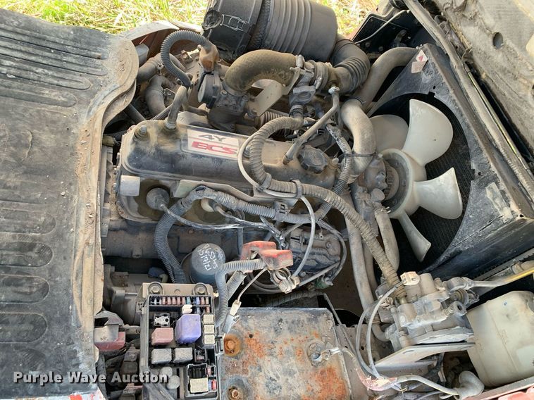 image for item DP8744 2002 Toyota 7FGU30  forklift