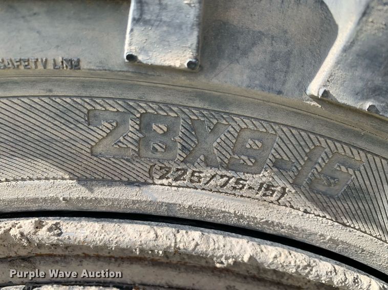 image for item DP8744 2002 Toyota 7FGU30  forklift