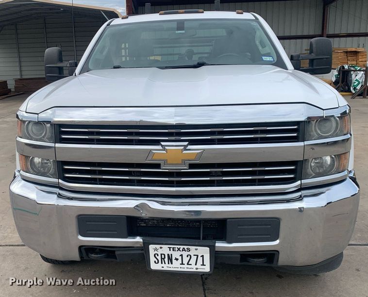 image for item DP8748 2015 Chevrolet Silverado 3500HD  flatbed pickup truck