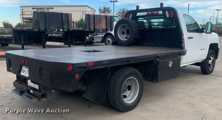 image for item DP8748 2015 Chevrolet Silverado 3500HD  flatbed pickup truck