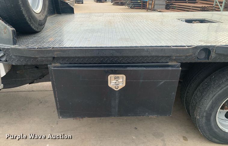 image for item DP8748 2015 Chevrolet Silverado 3500HD  flatbed pickup truck