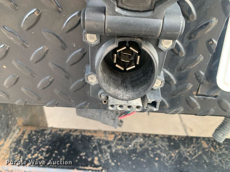 image for item DP8748 2015 Chevrolet Silverado 3500HD  flatbed pickup truck