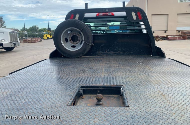 image for item DP8748 2015 Chevrolet Silverado 3500HD  flatbed pickup truck