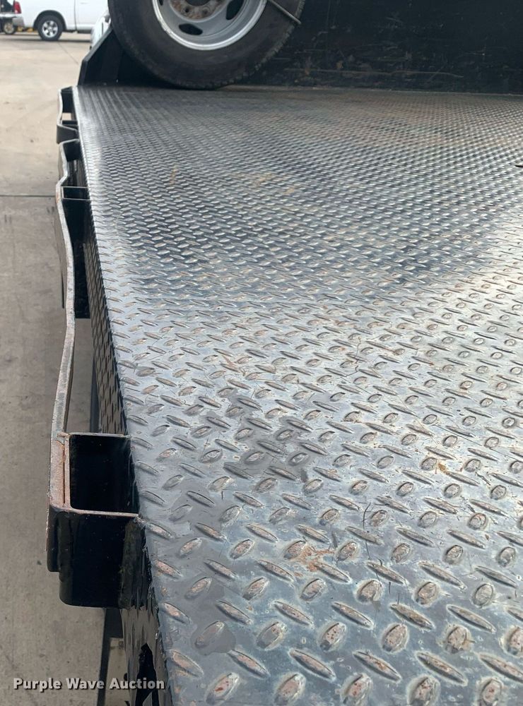 image for item DP8748 2015 Chevrolet Silverado 3500HD  flatbed pickup truck