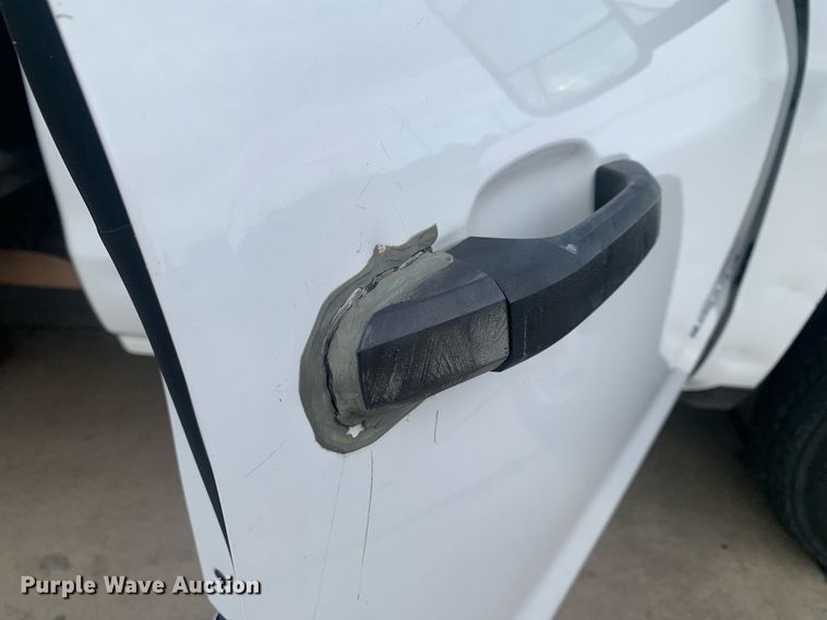 image for item DP8748 2015 Chevrolet Silverado 3500HD  flatbed pickup truck