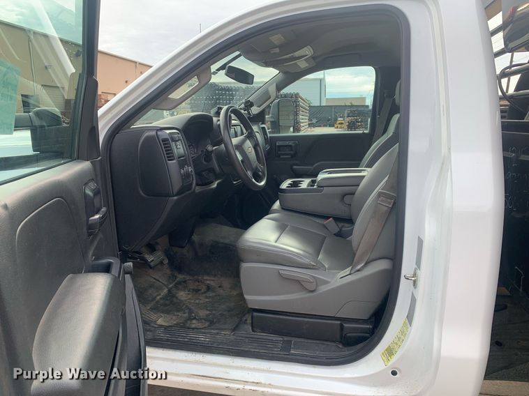 image for item DP8748 2015 Chevrolet Silverado 3500HD  flatbed pickup truck