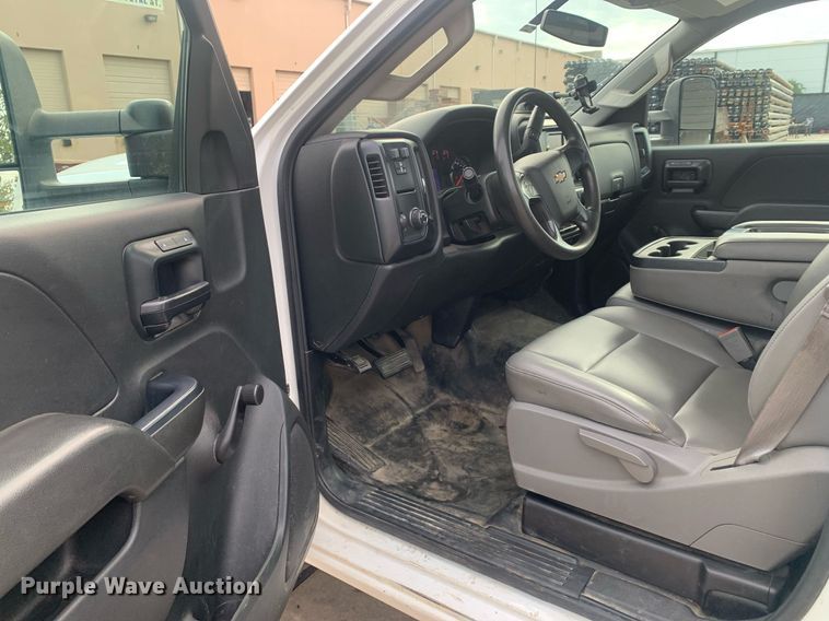 image for item DP8748 2015 Chevrolet Silverado 3500HD  flatbed pickup truck