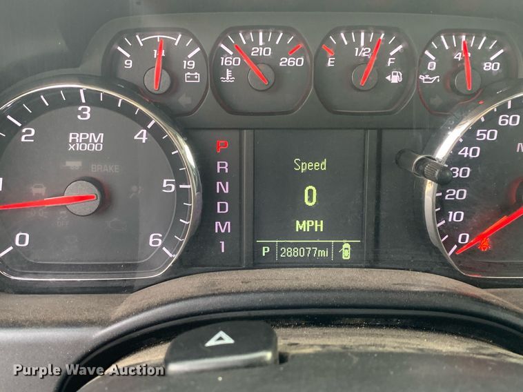 image for item DP8748 2015 Chevrolet Silverado 3500HD  flatbed pickup truck