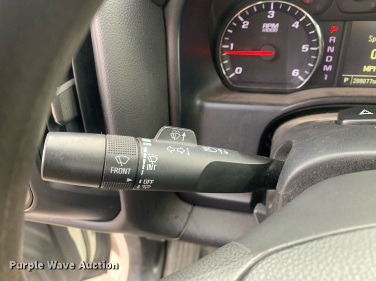 image for item DP8748 2015 Chevrolet Silverado 3500HD  flatbed pickup truck