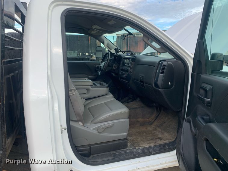 image for item DP8748 2015 Chevrolet Silverado 3500HD  flatbed pickup truck