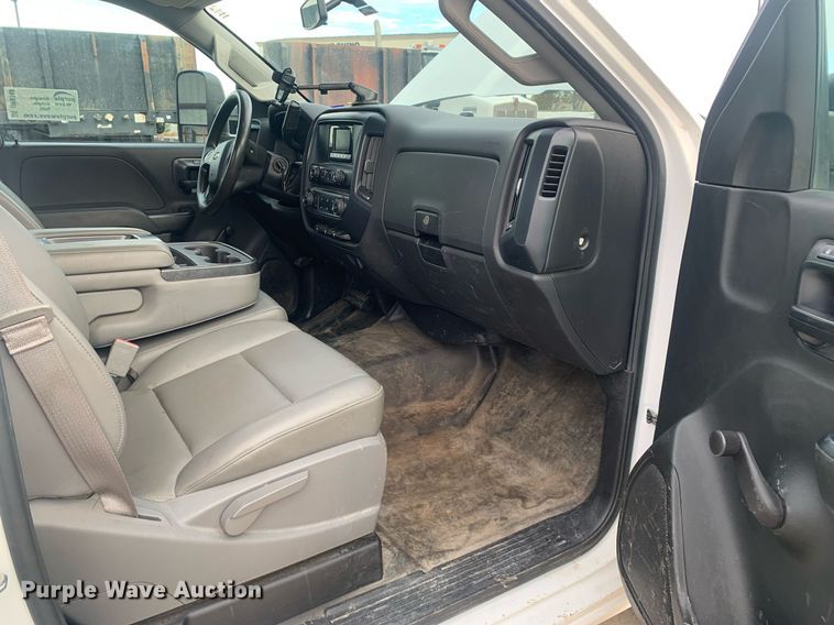 image for item DP8748 2015 Chevrolet Silverado 3500HD  flatbed pickup truck