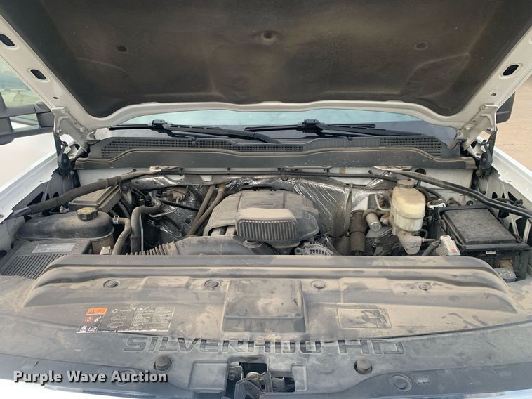 image for item DP8748 2015 Chevrolet Silverado 3500HD  flatbed pickup truck