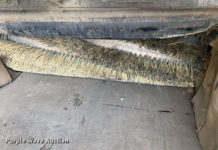 image for item DP8750 Tennent 8200ES  sweeper