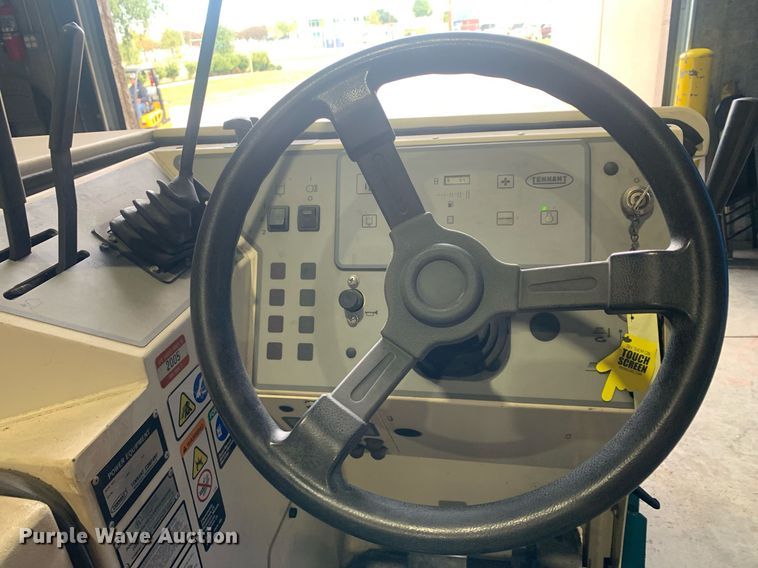 image for item DP8750 Tennent 8200ES  sweeper