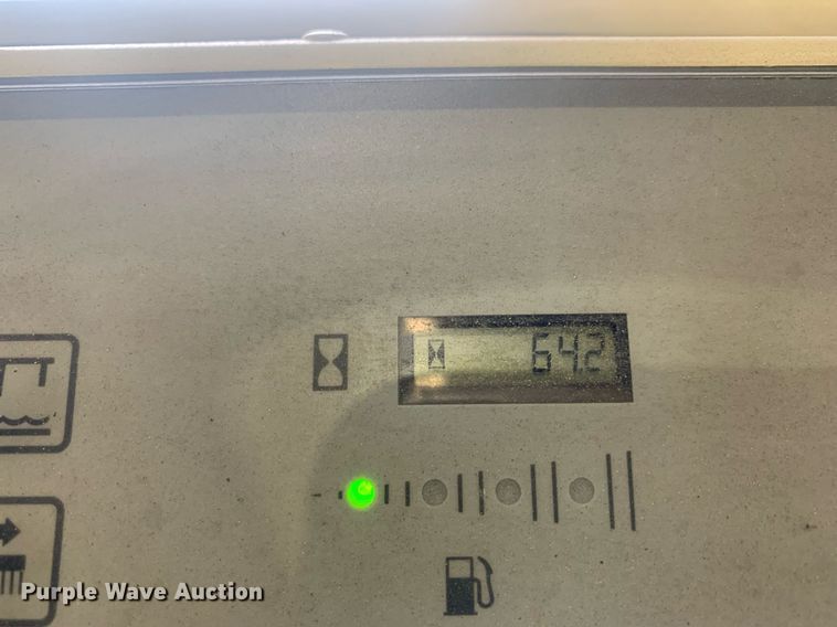 image for item DP8750 Tennent 8200ES  sweeper