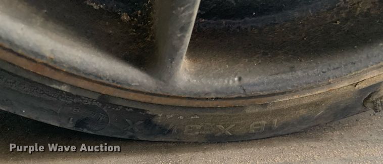 image for item DP8750 Tennent 8200ES  sweeper