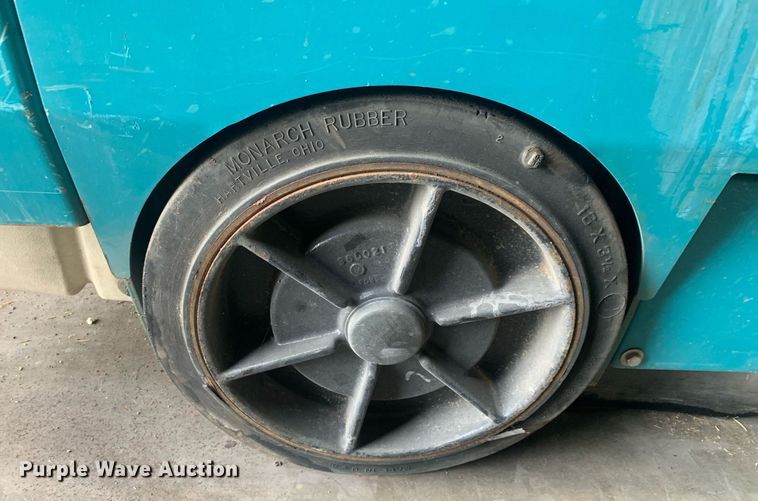 image for item DP8750 Tennent 8200ES  sweeper