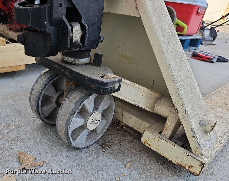 image for item DQ0325 Tools