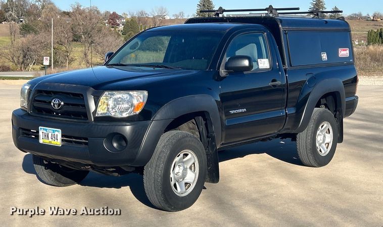 image for item DQ1050 2008 Toyota Tacoma  pickup truck