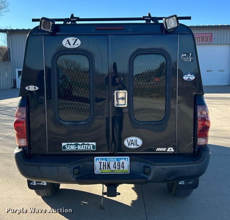 image for item DQ1050 2008 Toyota Tacoma  pickup truck