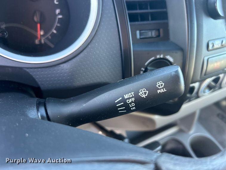 image for item DQ1050 2008 Toyota Tacoma  pickup truck