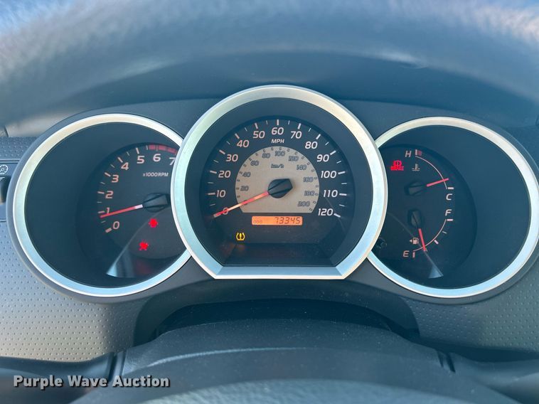 image for item DQ1050 2008 Toyota Tacoma  pickup truck