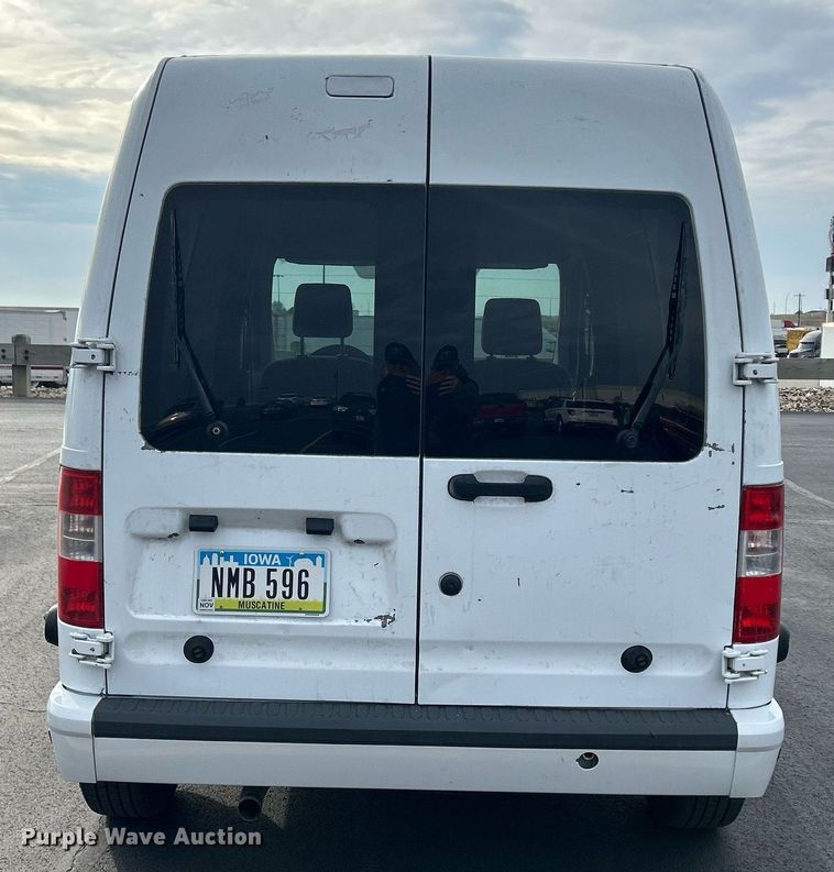 image for item DQ1058 2011 Ford Transit Connect XLT  van