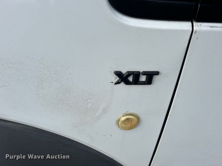 image for item DQ1058 2011 Ford Transit Connect XLT  van