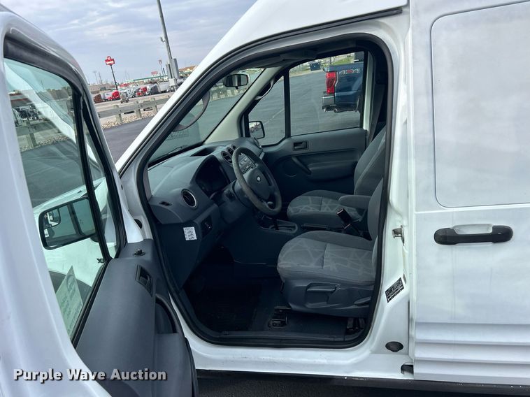 image for item DQ1058 2011 Ford Transit Connect XLT  van