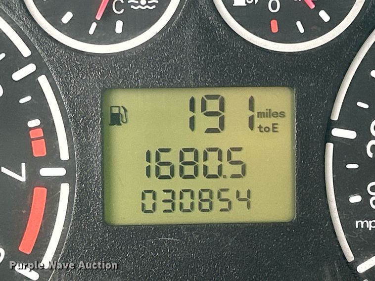 image for item DQ1058 2011 Ford Transit Connect XLT  van