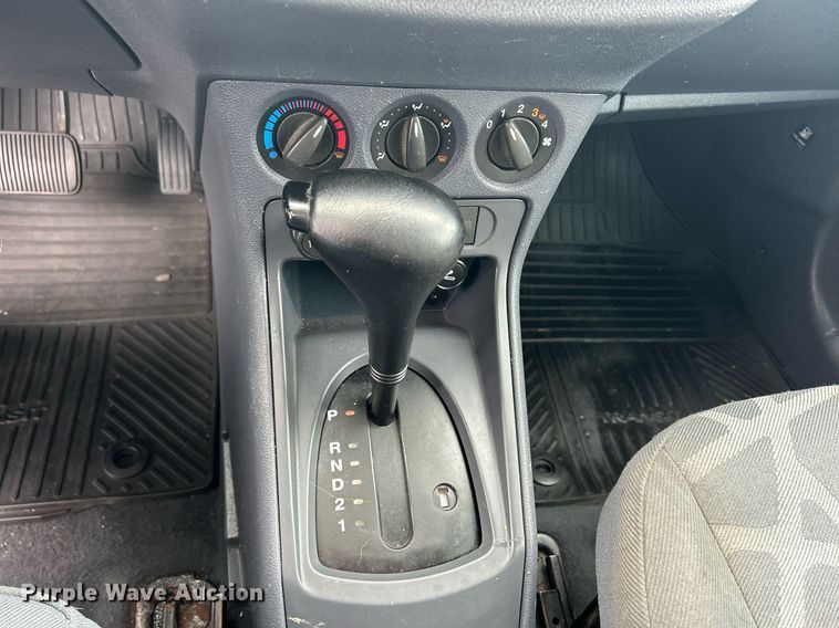 image for item DQ1058 2011 Ford Transit Connect XLT  van