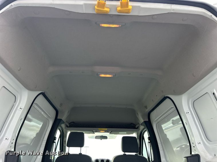 image for item DQ1058 2011 Ford Transit Connect XLT  van