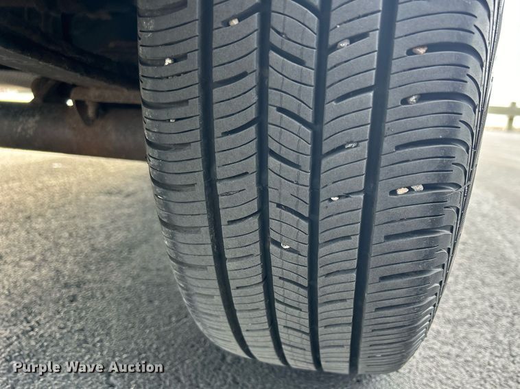 image for item DQ1058 2011 Ford Transit Connect XLT  van