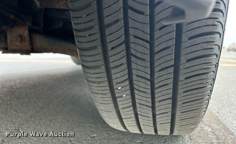 image for item DQ1058 2011 Ford Transit Connect XLT  van