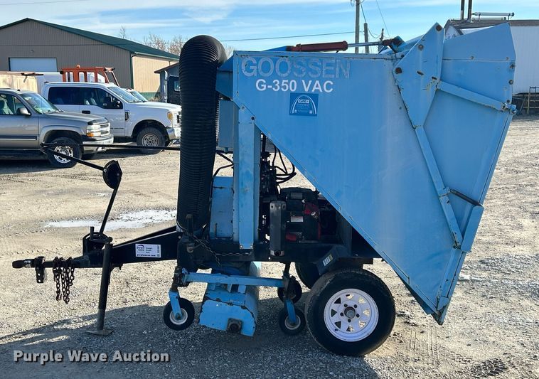 image for item DQ1062 Goossen G-350  lawn vacuum