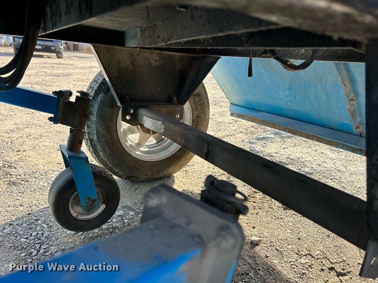 image for item DQ1062 Goossen G-350  lawn vacuum