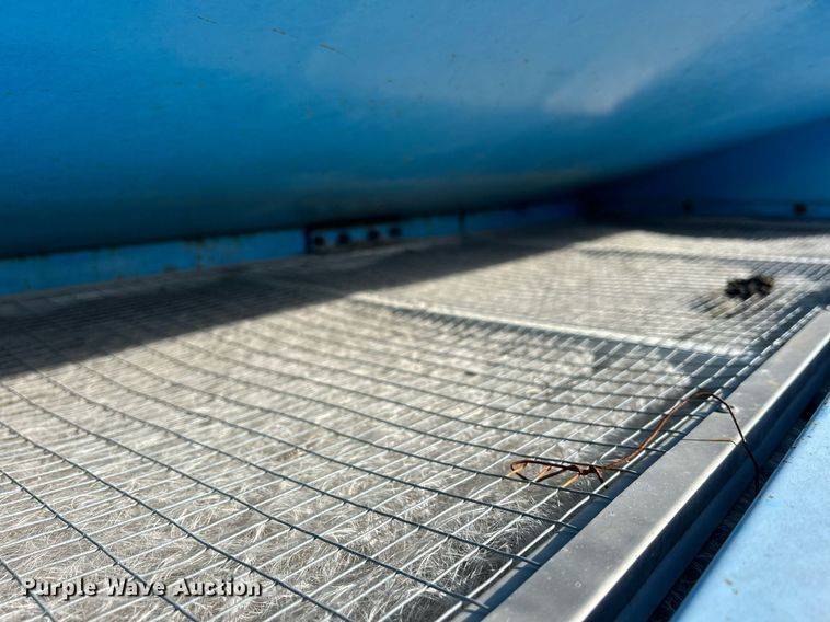 image for item DQ1062 Goossen G-350  lawn vacuum