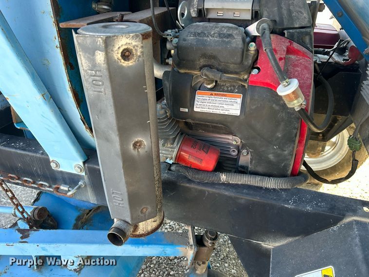 image for item DQ1062 Goossen G-350  lawn vacuum