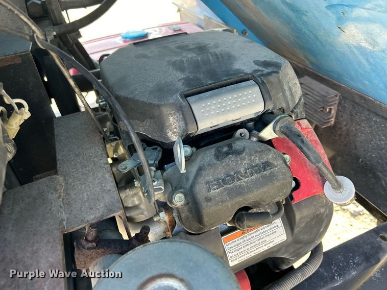 image for item DQ1062 Goossen G-350  lawn vacuum