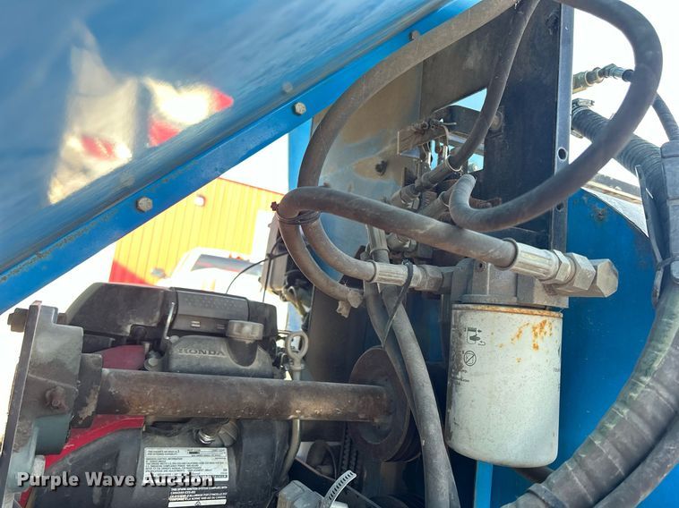 image for item DQ1062 Goossen G-350  lawn vacuum