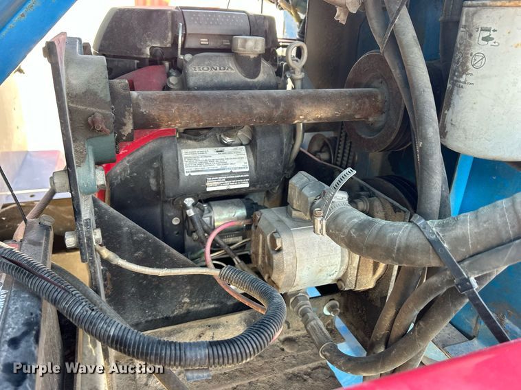 image for item DQ1062 Goossen G-350  lawn vacuum