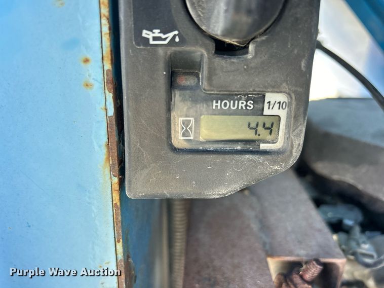 image for item DQ1062 Goossen G-350  lawn vacuum