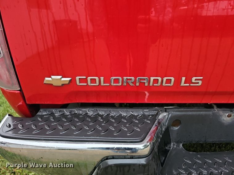 image for item DQ1159 2005 Chevrolet Colorado LS  pickup truck