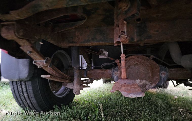 image for item DQ1159 2005 Chevrolet Colorado LS  pickup truck