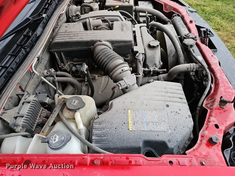 image for item DQ1159 2005 Chevrolet Colorado LS  pickup truck