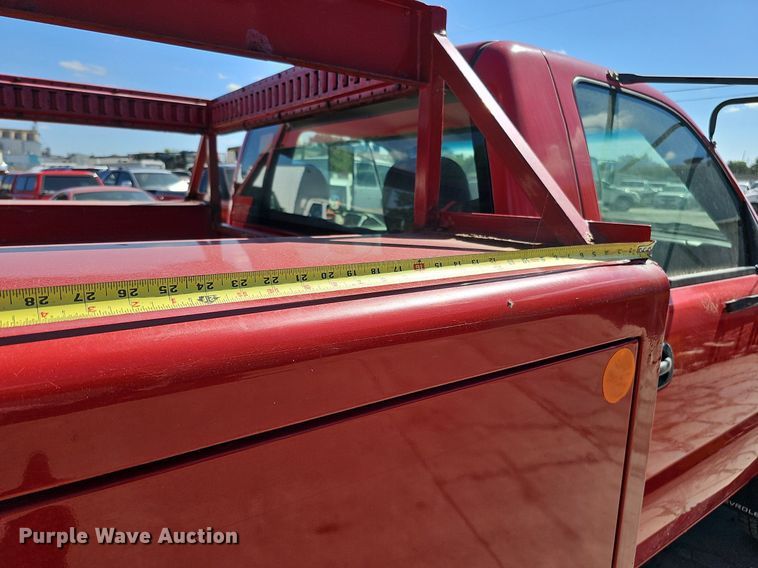 image for item DQ1172 2007 Chevrolet Silverado 3500  utility bed pickup truck