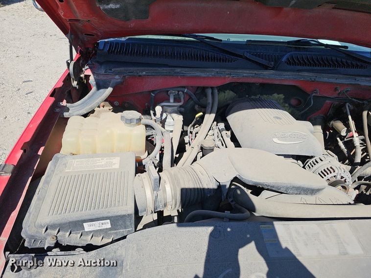 image for item DQ1172 2007 Chevrolet Silverado 3500  utility bed pickup truck