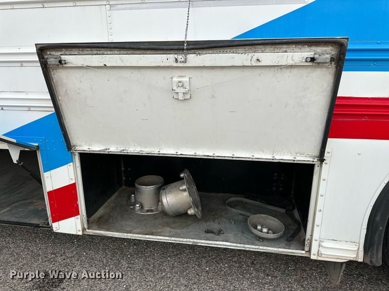 image for item DQ1521 2009 Blue Bird All American  school bus