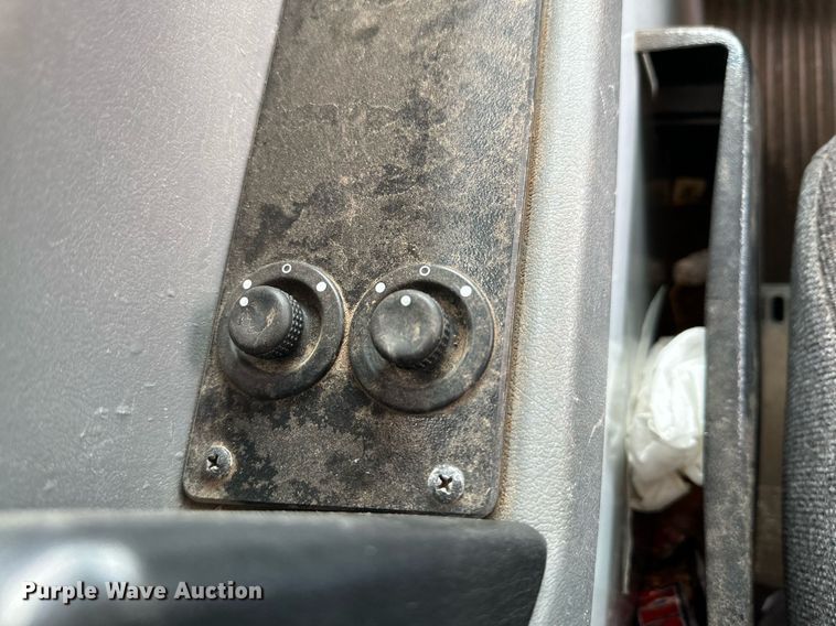 image for item DQ1521 2009 Blue Bird All American  school bus